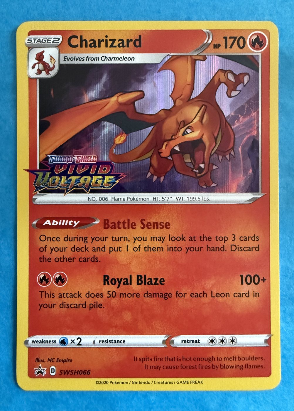 Charizard, frente da carta