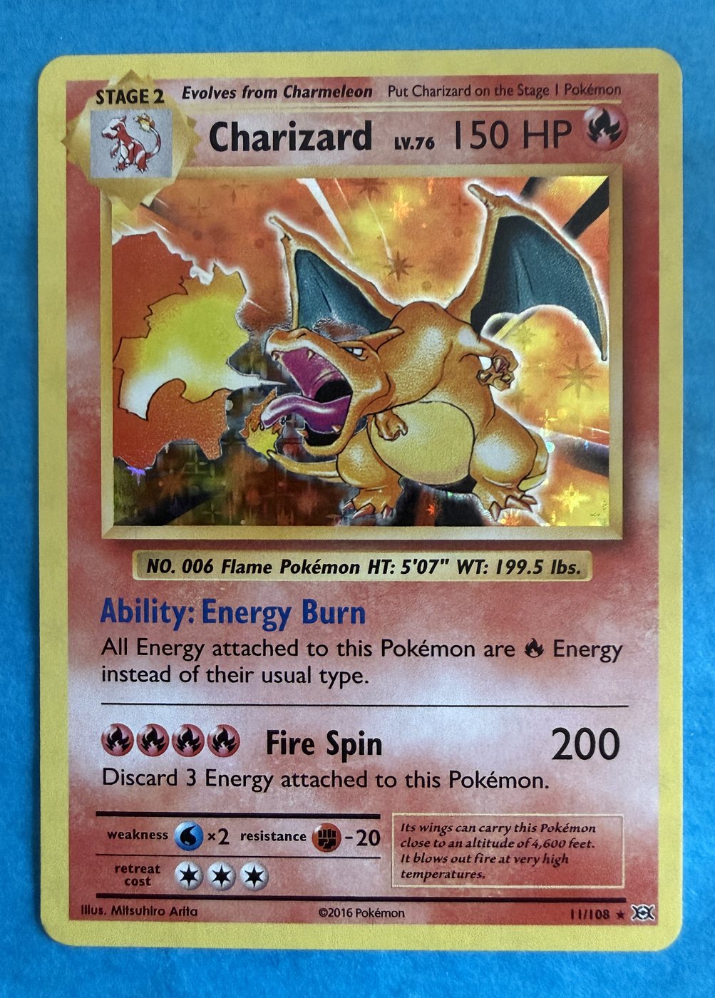 Charizard, frente da carta