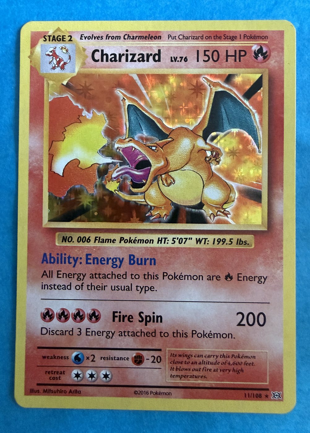 Charizard, frente da carta