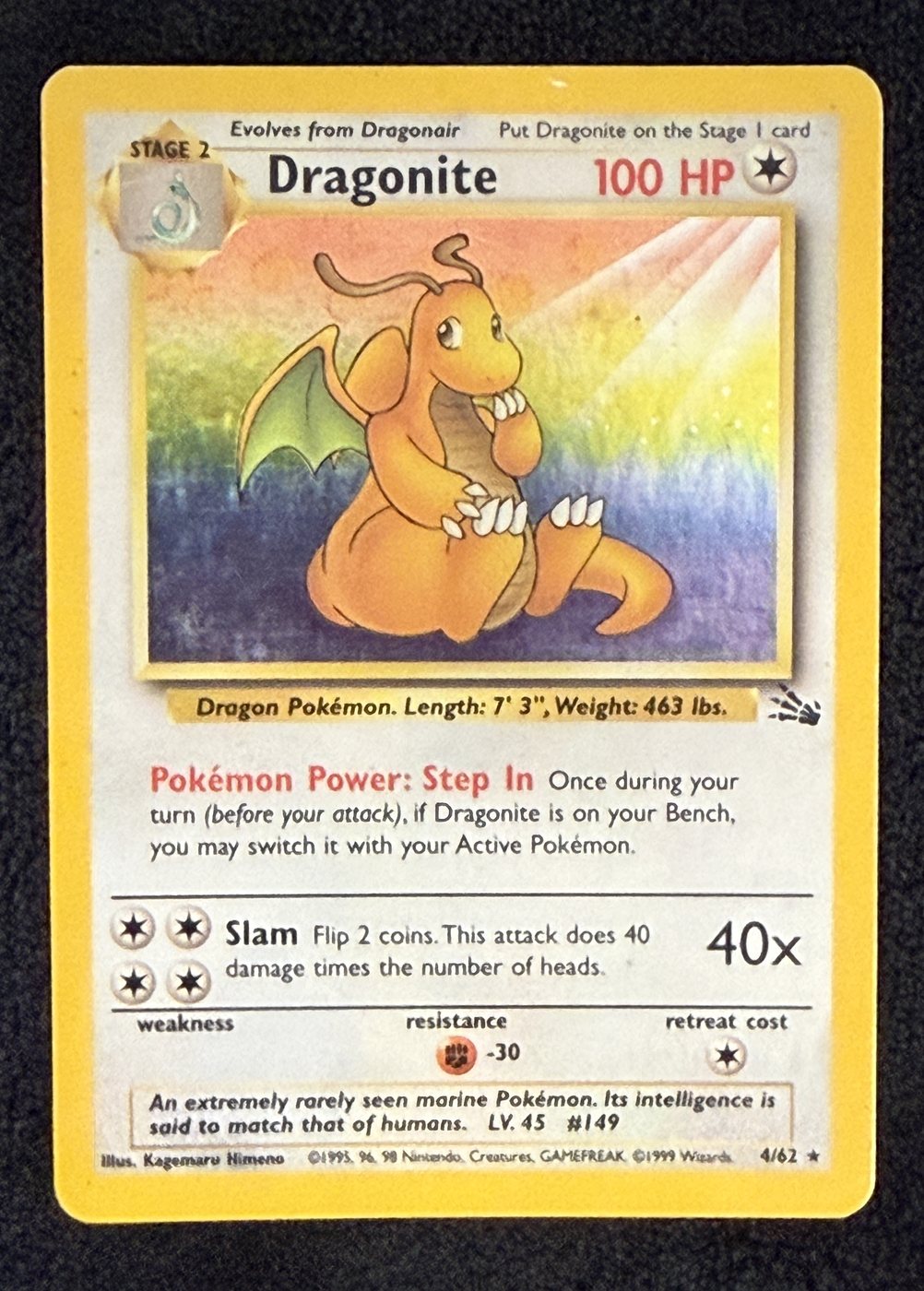 Dragonite, frente da carta