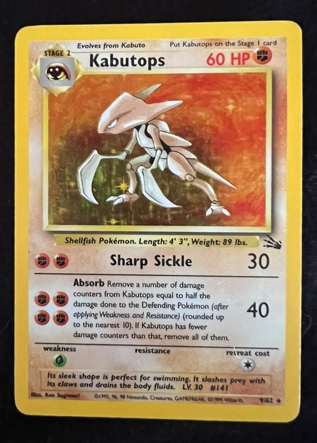 Kabutops, frente da carta